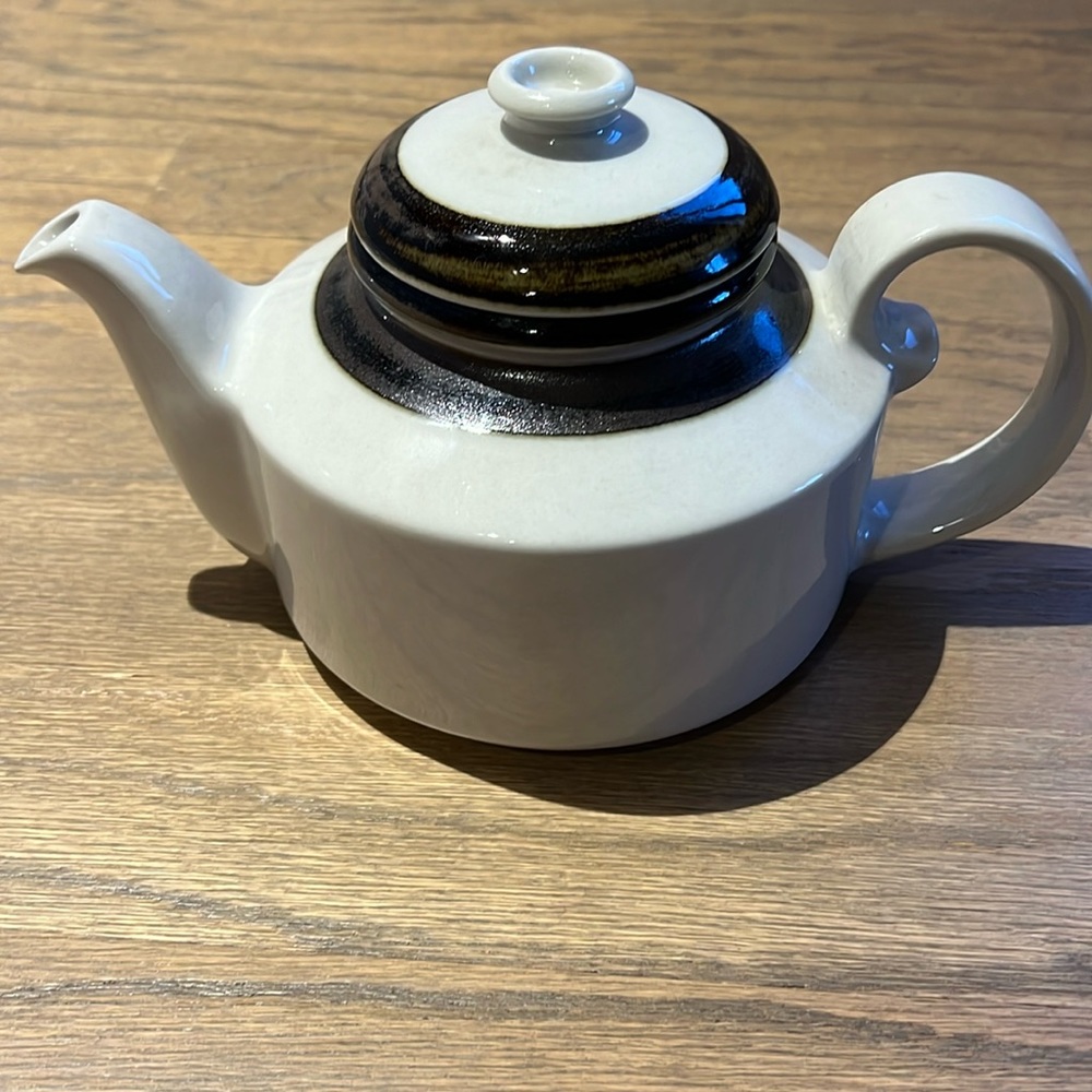 Arabia Finland Karelia hand painted vintage teapot